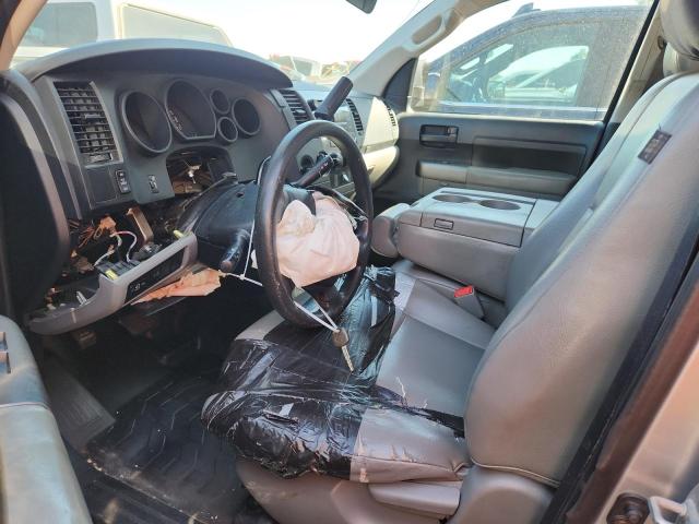 5TFRM5F17AX019811 - 2010 TOYOTA TUNDRA DOUBLE CAB SR5 SILVER photo 7