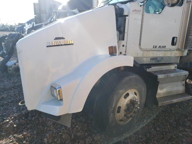 1XKDDU9X17R172920 - 2007 KENWORTH CONSTRUCTI T800 WHITE photo 10