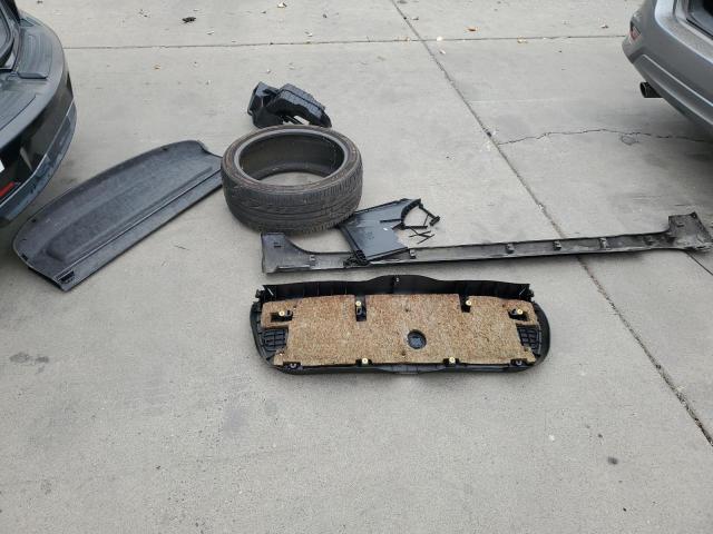 JM1BK343541211042 - 2004 MAZDA 3 HATCHBACK BLACK photo 12