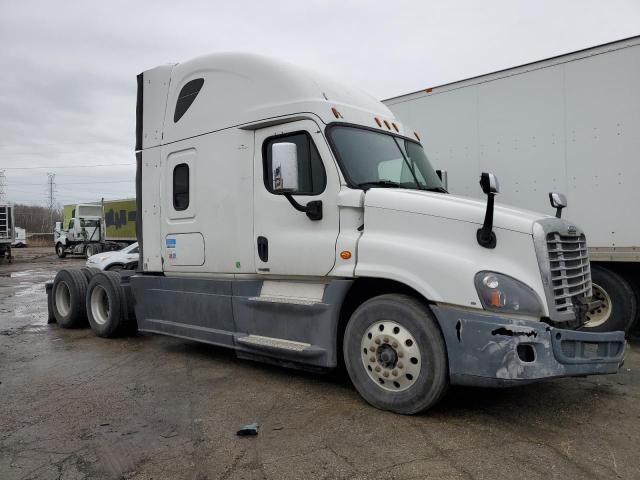 3AKJGLD51GSGT5700 - 2016 FREIGHTLINER CASCADIA 1 WHITE photo 1