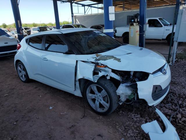 KMHTC6AD5DU147868 - 2013 HYUNDAI VELOSTER WHITE photo 4