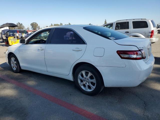 4T4BF3EK3BR183667 - 2011 TOYOTA CAMRY BASE Weiß Foto 2