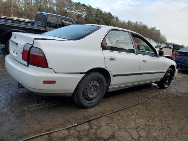 1HGCD563XTA183987 - 1996 HONDA ACCORD LX WHITE photo 3