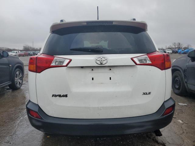 2T3WFREV9FW142952 - 2015 TOYOTA RAV4 XLE WHITE photo 6