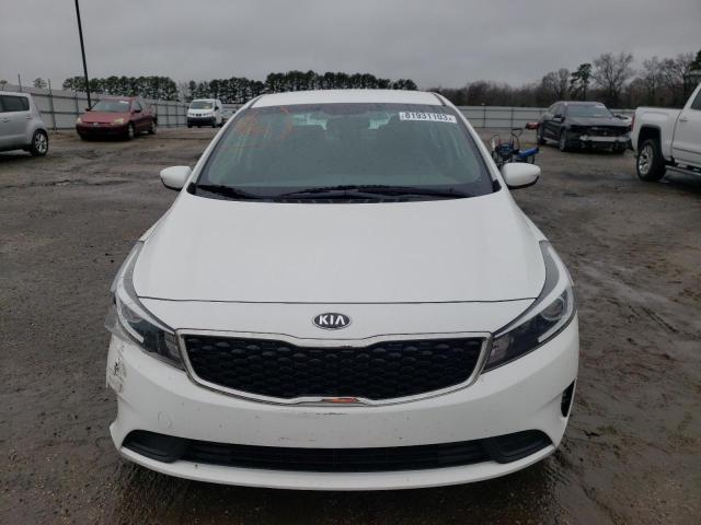 3KPFL4A73JE257005 - 2018 KIA FORTE LX WHITE photo 5