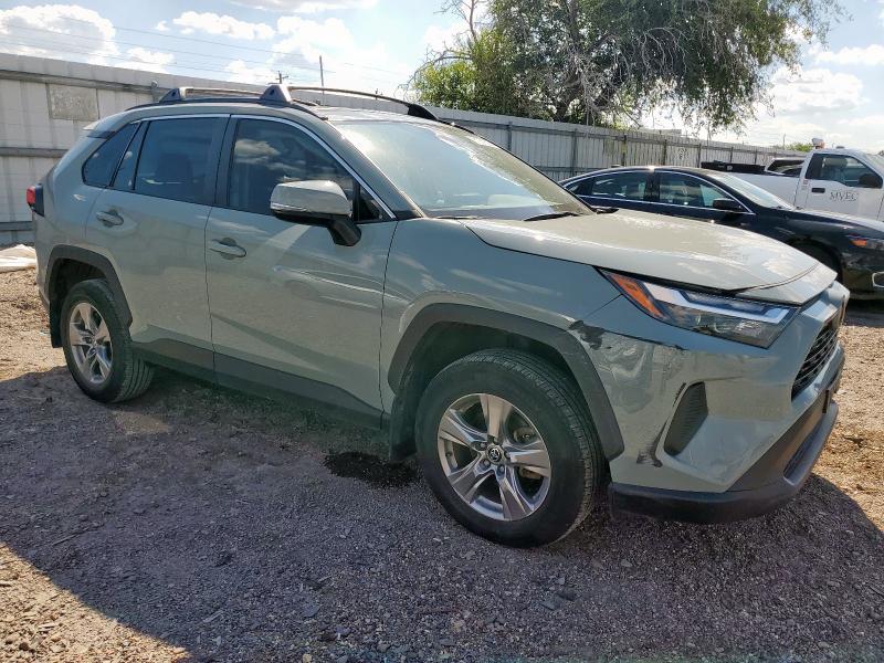 2T3W1RFVXPW261740 - 2023 TOYOTA RAV4 XLE Зелений фото 4