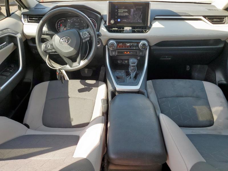 2T3W1RFVXPW261740 - 2023 TOYOTA RAV4 XLE Зелений фото 8