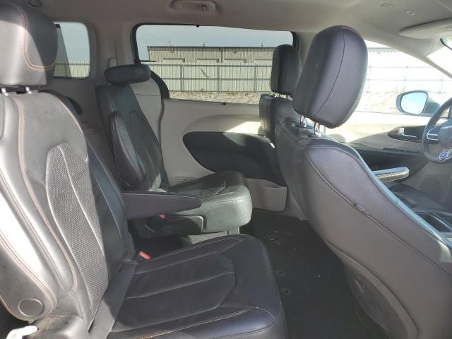 2C4RC1BG3JR186140 - 2018 CHRYSLER PACIFICA TOURING L SILVER photo 11