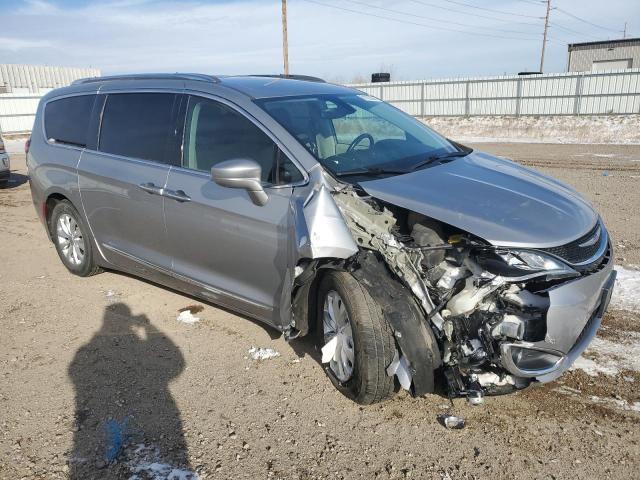 2C4RC1BG3JR186140 - 2018 CHRYSLER PACIFICA TOURING L SILVER photo 4