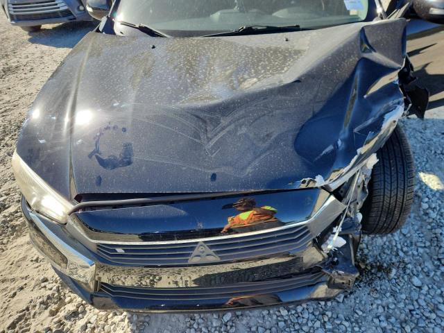 JA4AP3AUXGZ030688 - 2016 MITSUBISHI OUTLANDER ES BLACK photo 11