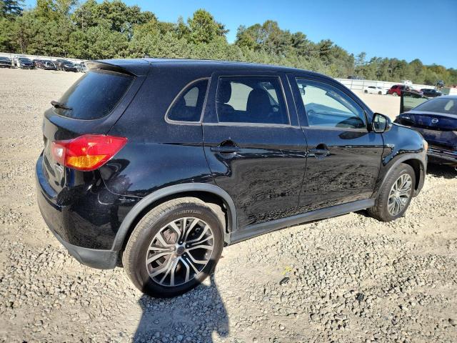 JA4AP3AUXGZ030688 - 2016 MITSUBISHI OUTLANDER ES BLACK photo 3