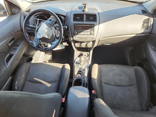 JA4AP3AUXGZ030688 - 2016 MITSUBISHI OUTLANDER ES BLACK photo 8