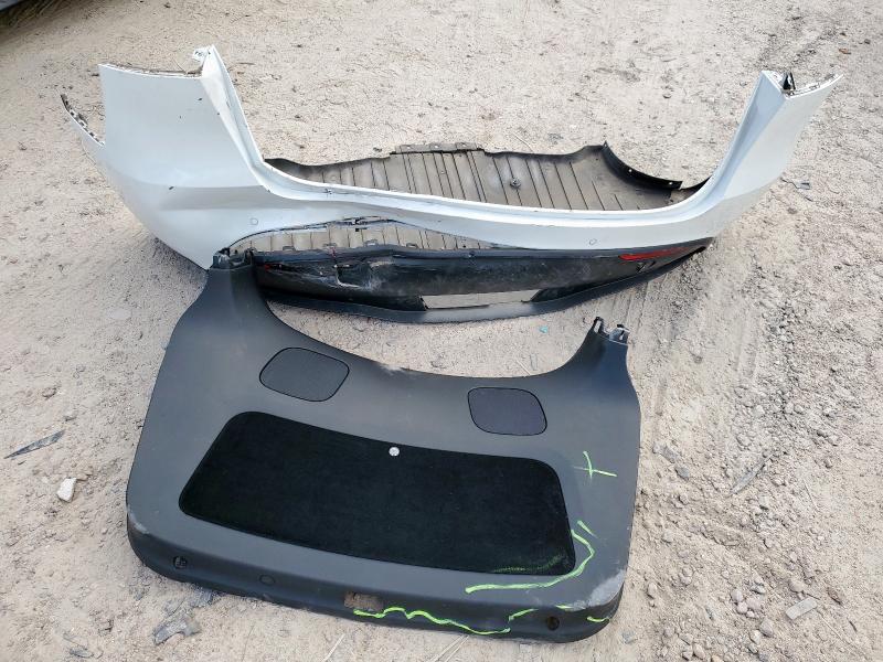 7SAYGDEE7NF354815 - 2022 TESLA MODEL Y Սպիտակ լուսանկար 13