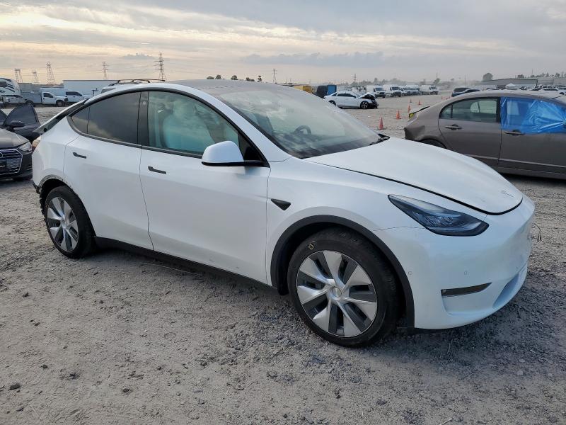 7SAYGDEE7NF354815 - 2022 TESLA MODEL Y Սպիտակ լուսանկար 4
