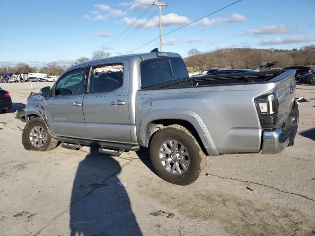 5TFAZ5CN9HX033144 - 2017 TOYOTA TACOMA DOUBLE CAB SILVER photo 2