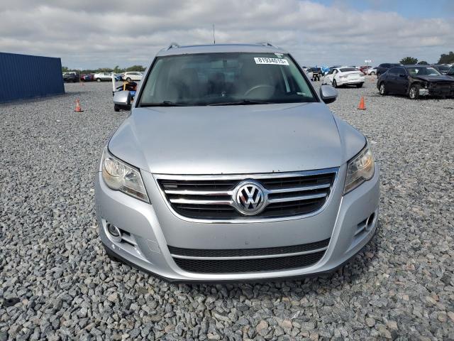 WVGAV7AX7AW524508 - 2010 VOLKSWAGEN TIGUAN S SILVER photo 5