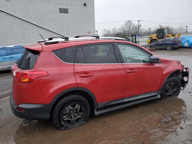 2T3BFREV1FW256197 - 2015 TOYOTA RAV4 LE RED photo 3