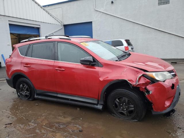 2T3BFREV1FW256197 - 2015 TOYOTA RAV4 LE RED photo 4