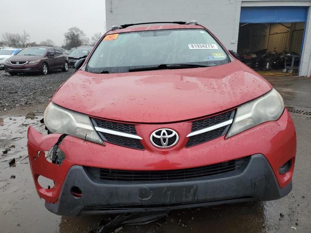 2T3BFREV1FW256197 - 2015 TOYOTA RAV4 LE RED photo 5