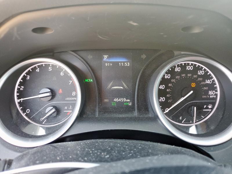 4T1R11AK0NU058731 - 2022 TOYOTA CAMRY LE 银色 照片 9