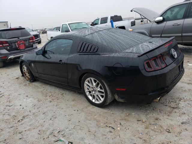 1ZVBP8AM6E5217113 - 2014 FORD MUSTANG BLACK photo 2