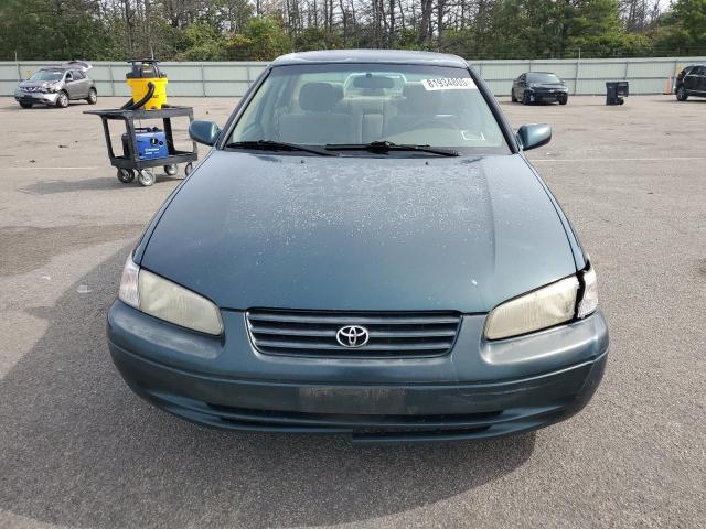 JT2BG22KXW0245940 - 1998 TOYOTA CAMRY CE GREEN photo 5
