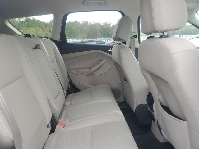 1FMCU9GDXHUB97886 - 2017 FORD ESCAPE SE SILVER photo 11