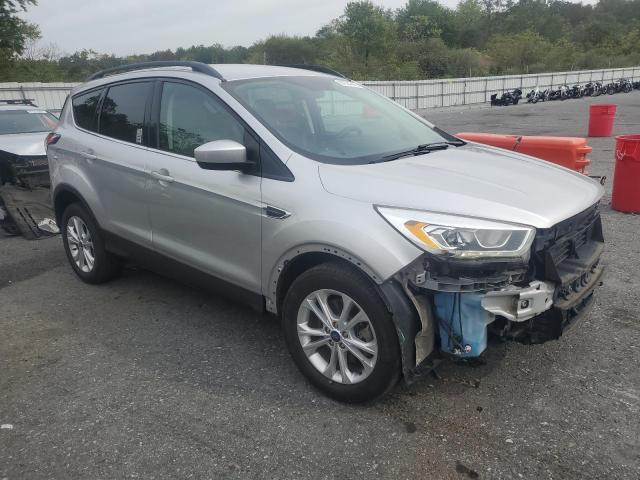 1FMCU9GDXHUB97886 - 2017 FORD ESCAPE SE SILVER photo 4