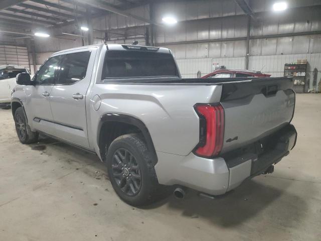 5TFNC5DB6PX027176 - 2023 TOYOTA TUNDRA CREWMAX PLATINUM ვერცხლისფერი ფოტო 2