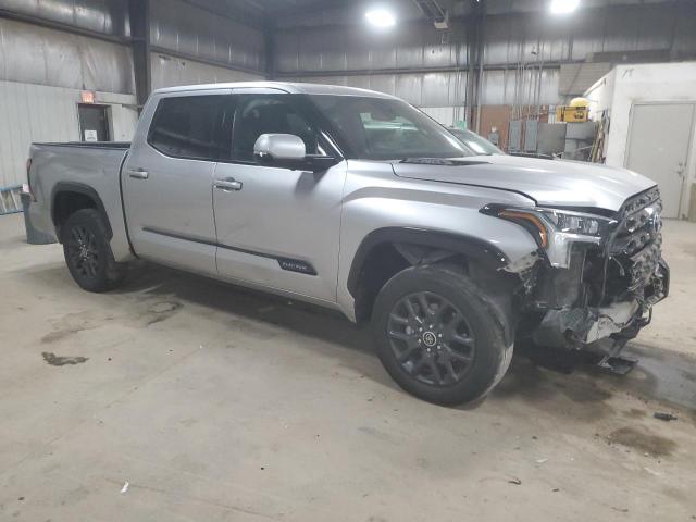 5TFNC5DB6PX027176 - 2023 TOYOTA TUNDRA CREWMAX PLATINUM ვერცხლისფერი ფოტო 4