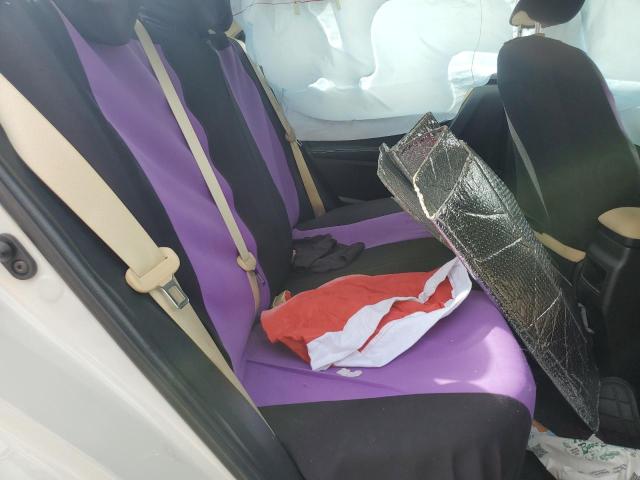 5YFBURHE6KP922928 - 2019 TOYOTA COROLLA L თეთრი ფოტო 10