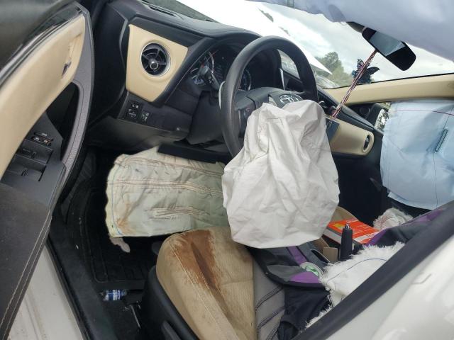 5YFBURHE6KP922928 - 2019 TOYOTA COROLLA L თეთრი ფოტო 8