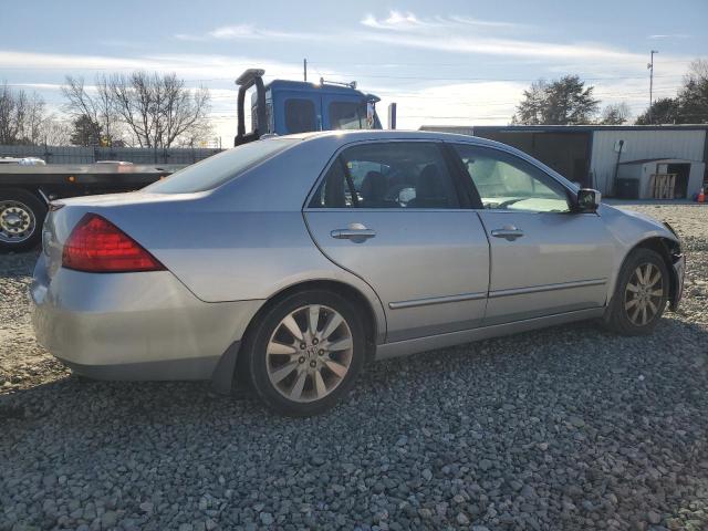 1HGCM66547A021592 - 2007 HONDA ACCORD EX SILVER photo 3