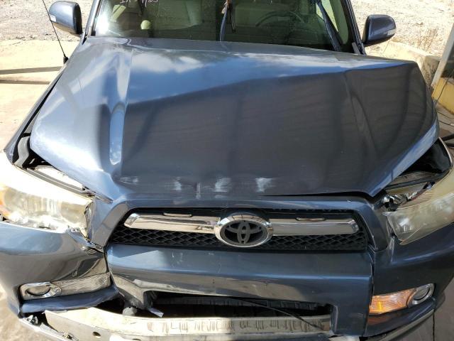 JTEBU5JR9A5008105 - 2010 TOYOTA 4RUNNER SR5 Көк фото 11