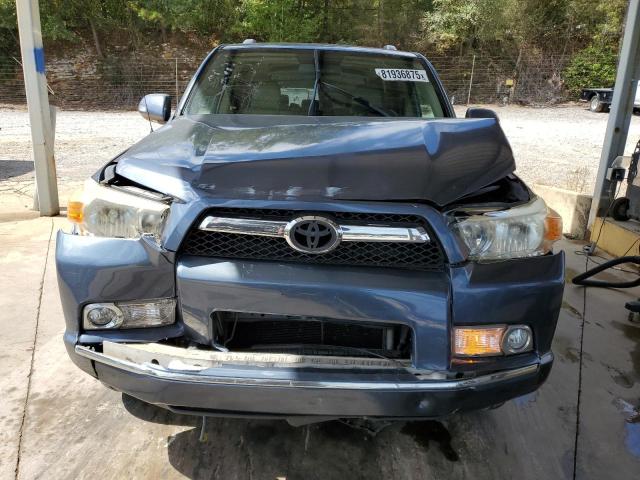 JTEBU5JR9A5008105 - 2010 TOYOTA 4RUNNER SR5 Көк фото 5