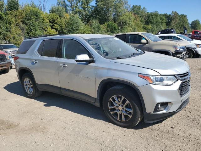 1GNERGKW1LJ233073 - 2020 CHEVROLET TRAVERSE LT SILVER photo 4