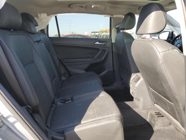 3VV2B7AX5KM113399 - 2019 VOLKSWAGEN TIGUAN SE Күміс фото 10
