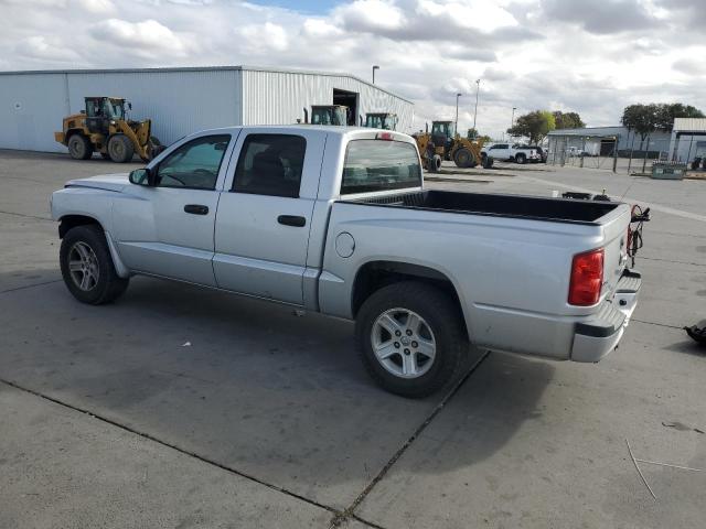 1D7RE3GK1BS676200 - 2011 DODGE DAKOTA SLT 银色 照片 2