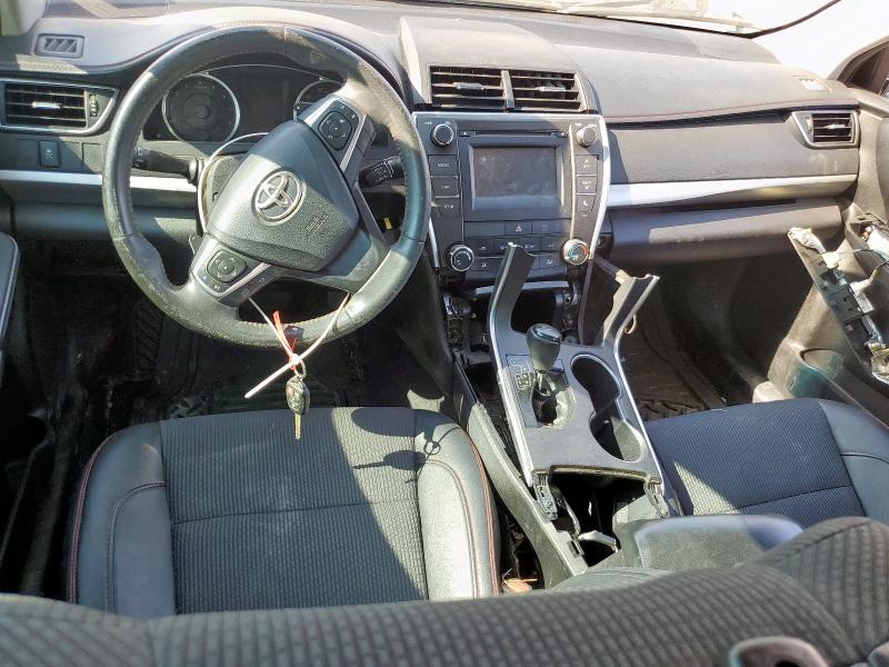 4T1BF1FK7GU244393 - 2016 TOYOTA CAMRY LE SILVER photo 8