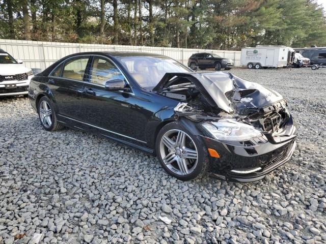 WDDNG9EB1DA523923 - 2013 MERCEDES-BENZ S 550 4MATIC BLACK photo 4