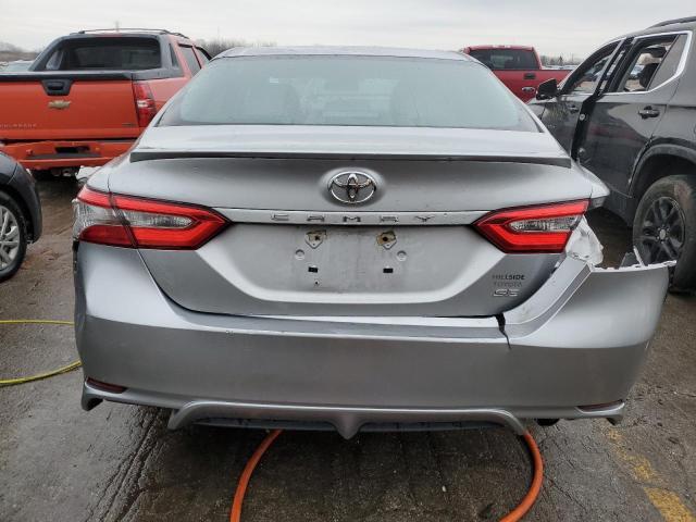 4T1B11HK7JU677487 - 2018 TOYOTA CAMRY L SILVER photo 6