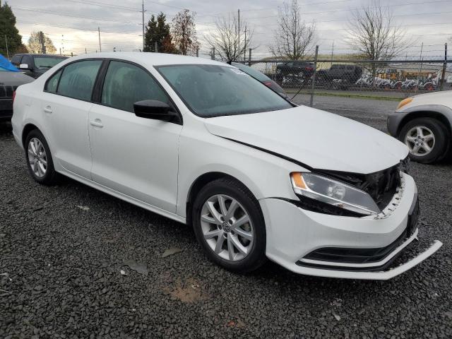 3VWD17AJ9FM299439 - 2015 VOLKSWAGEN JETTA SE WHITE photo 4