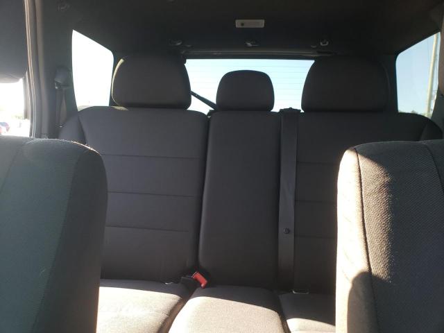 1FMCU9DG5BKA00897 - 2011 FORD ESCAPE XLT SILVER photo 10