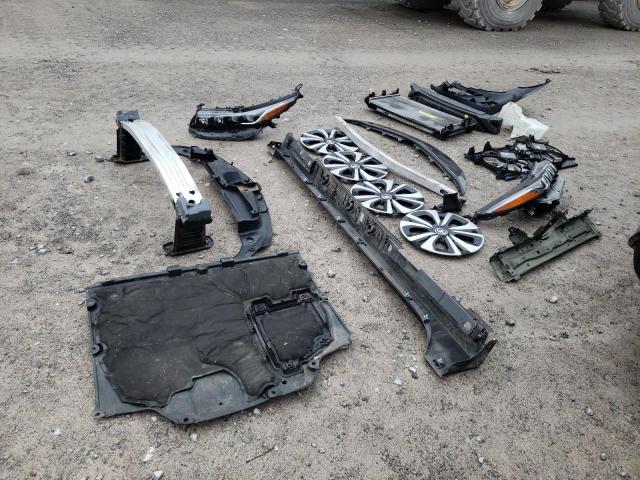 JTDKARFP7H3050645 - 2017 TOYOTA PRIUS PRIM 灰色 照片 12