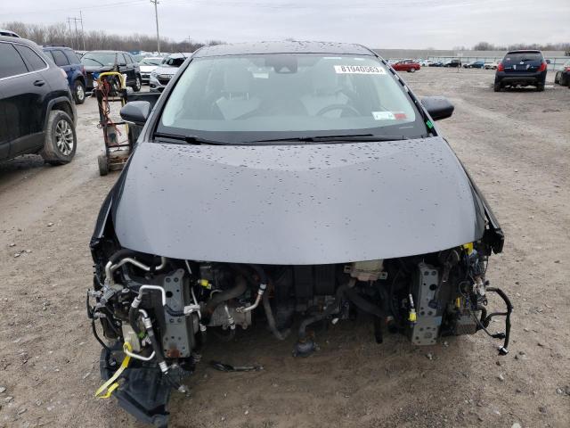 JTDKARFP7H3050645 - 2017 TOYOTA PRIUS PRIM 灰色 照片 5