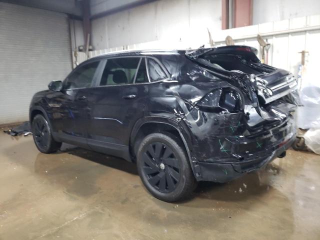 1V2KE2CA5RC257255 - 2024 VOLKSWAGEN ATLAS CROS SE BLACK photo 2