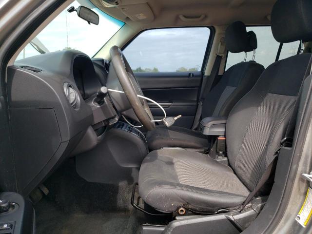 1C4NJPBA5DD164540 - 2013 JEEP PATRIOT SPORT 灰色 照片 7