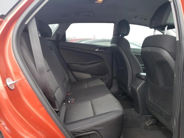 KM8J23A45HU477976 - 2017 HYUNDAI TUCSON SE ORANGE photo 10