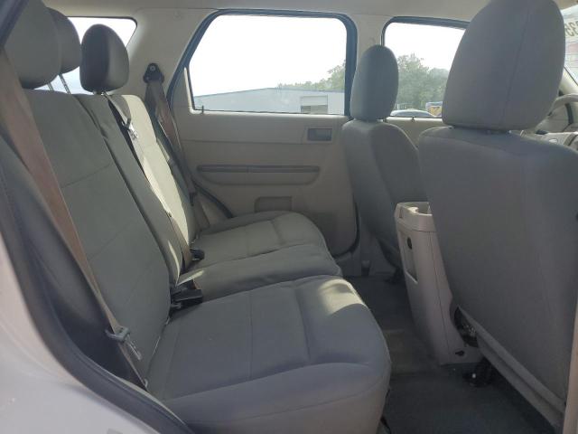 1FMCU0C72CKC51648 - 2012 FORD ESCAPE XLS WHITE photo 11