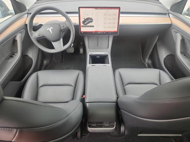 7SAYGDEE4SA360130 - 2025 TESLA MODEL Y Grau Foto 8
